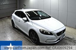 volvo v40 2014 -VOLVO 【福山 333ふ1105】--Volvo V40 MB4164T--YV1MV485BE2137583---VOLVO 【福山 333ふ1105】--Volvo V40 MB4164T--YV1MV485BE2137583-