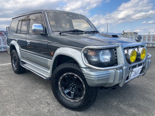 car_eb637c31-d83f-4164-8cd3-