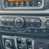 jeep wrangler 2019 quick_quick_JL36L_1C4HJXLG1KW576245 image 12