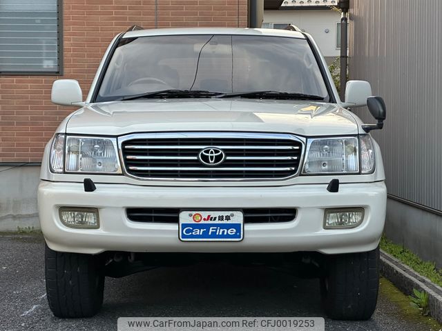 toyota land-cruiser-100 1999 b3ad513c98eb606c2e956d6b7eb63424 image 2