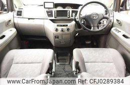 toyota noah 2003 504928-924897