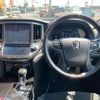 toyota crown 2017 CFJ8003386 image 2