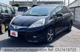 honda fit-shuttle 2013 CFJ1618725