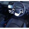 toyota prius 2017 quick_quick_DAA-ZVW55_8055822 image 3