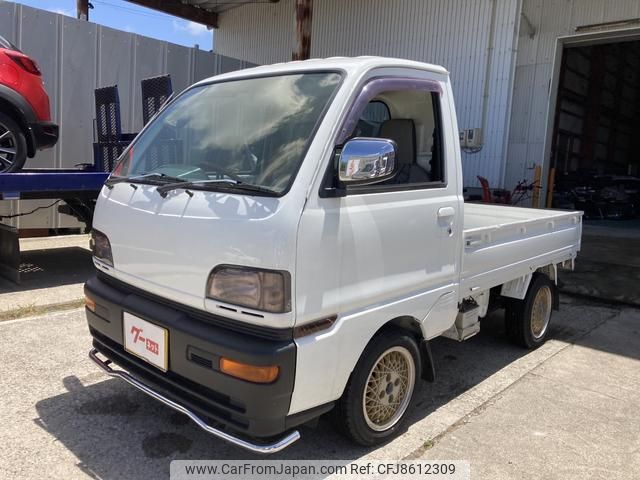mitsubishi minicab-truck 1998 b9ab54557ef411631f5e601de78cd1db image 1