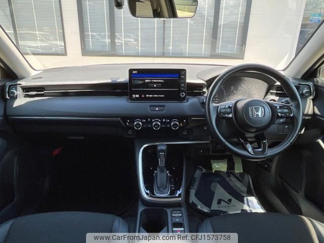 honda vezel 2022 CFJ1573758 image 2