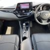 toyota c-hr 2018 -TOYOTA--C-HR DAA-ZYX10--ZYX10-2140120---TOYOTA--C-HR DAA-ZYX10--ZYX10-2140120- image 2