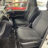 toyota voxy 2016 AF-ZWR80-0217024 image 18