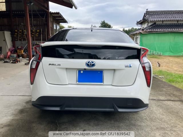 toyota prius 2018 CFJ1839542 image 2