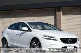 volvo v40 2016 -VOLVO 【岡崎 300ﾆ6529】--Volvo V40 MB4154T--H2361004---VOLVO 【岡崎 300ﾆ6529】--Volvo V40 MB4154T--H2361004-