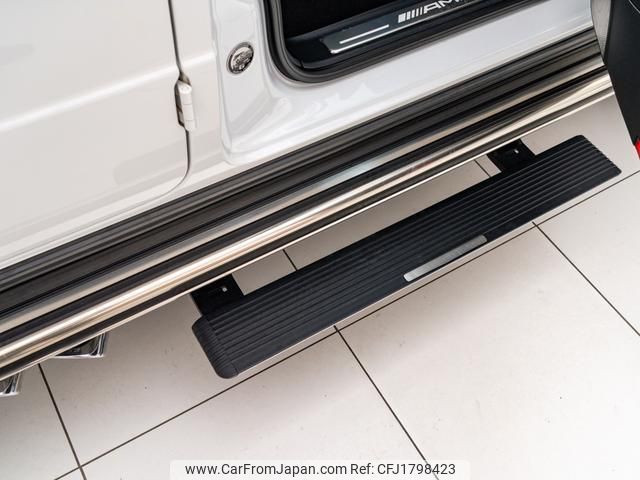 mercedes-benz g-class 2023 CFJ1798423 image 2