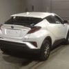 toyota c-hr 2017 -TOYOTA--C-HR DAA-ZYX10--ZYX10-2031160---TOYOTA--C-HR DAA-ZYX10--ZYX10-2031160- image 2