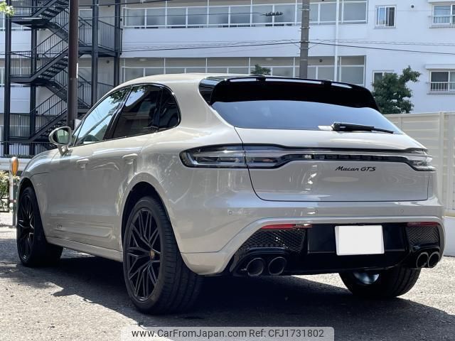 porsche macan 2022 CFJ1731802 image 2