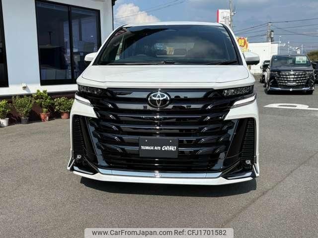 toyota vellfire 2024 CFJ1701582 image 2
