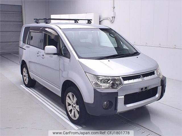 mitsubishi delica-d5 2011 CFJ1801778 image 1