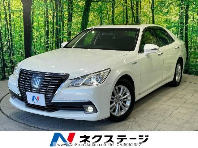 toyota crown 2013 -TOYOTA--Crown DAA-AWS210--AWS210-6000641---TOYOTA--Crown DAA-AWS210--AWS210-6000641- image 1