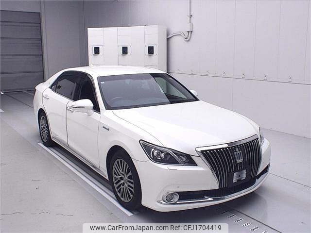 toyota crown-majesta 2015 CFJ1704419 image 1