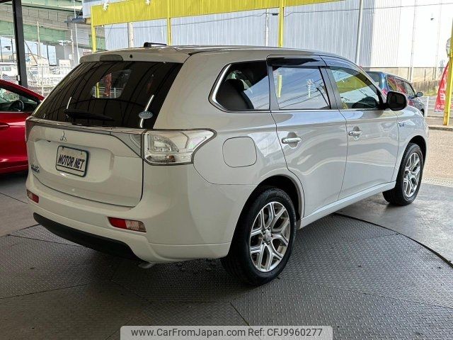 mitsubishi outlander-phev 2013 -MITSUBISHI--Outlander PHEV GG2W--0007828---MITSUBISHI--Outlander PHEV GG2W--0007828- image 2