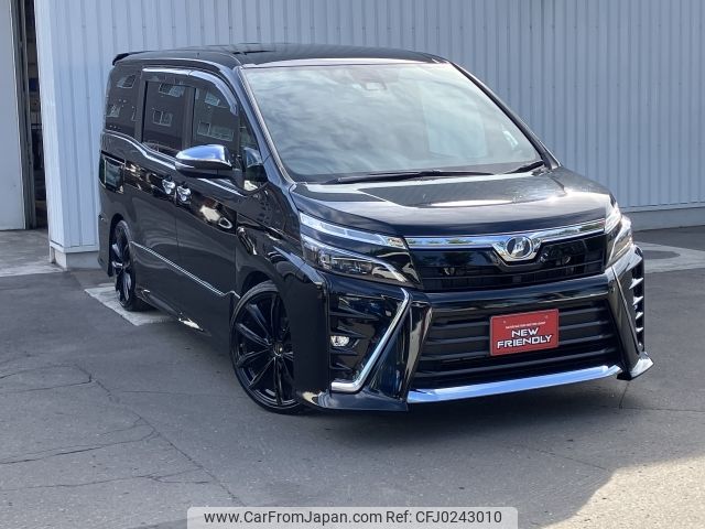 toyota voxy 2018 -TOYOTA--Voxy DBA-ZRR85W--ZRR85-0094346---TOYOTA--Voxy DBA-ZRR85W--ZRR85-0094346- image 1