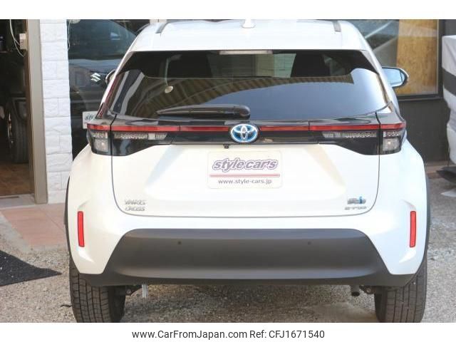 toyota yaris-cross 2022 CFJ1671540 image 2