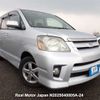 toyota noah 2005 3282185-N2025040005A-24 image 1