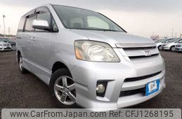 toyota noah 2005 3282185-N2025040005A-24