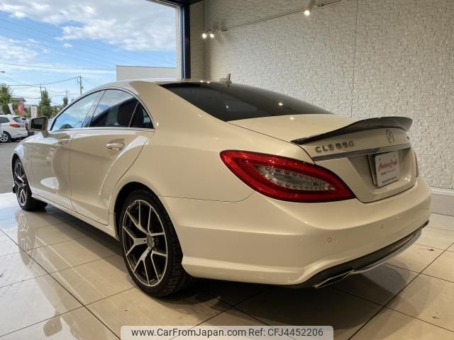 mercedes-benz cls-class 2011 quick_quick_218359_WDD2183592A020138 image 2