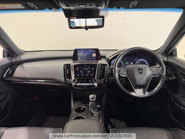 toyota crown 2020 CFJ1707030 image 2