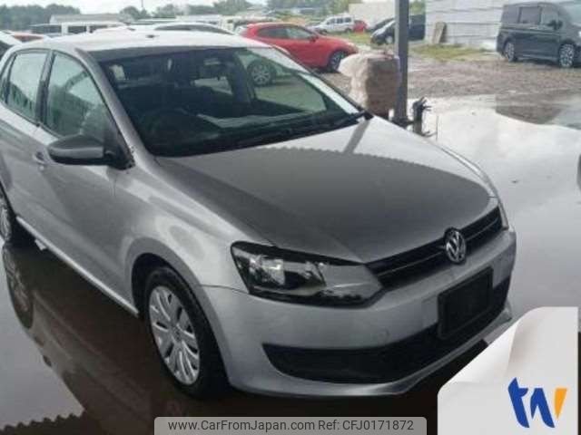 volkswagen polo 2013 -VOLKSWAGEN--VW Polo DBA-6RCBZ--WVWZZZ6RZEU013415---VOLKSWAGEN--VW Polo DBA-6RCBZ--WVWZZZ6RZEU013415- image 1