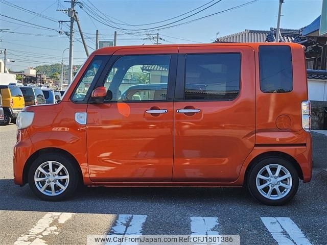 daihatsu wake 2017 CFJ1501386 image 2
