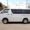 toyota hiace-van 2004 24340609 image 2