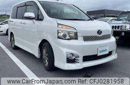 toyota voxy 2010 -TOYOTA--Voxy DBA-ZRR70W--ZRR70-0379009---TOYOTA--Voxy DBA-ZRR70W--ZRR70-0379009-