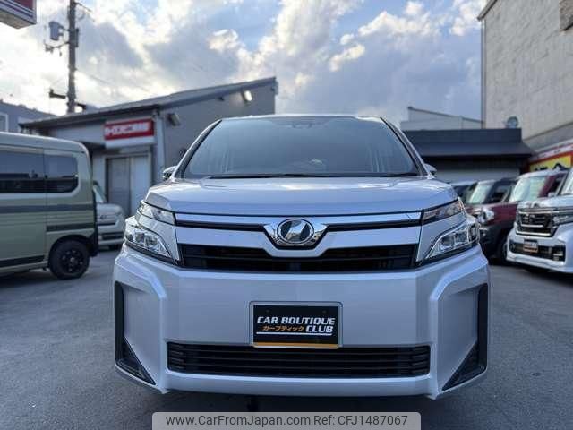 toyota voxy 2018 CFJ1487067 image 2
