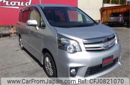 toyota noah 2011 -TOYOTA 【伊豆 331ﾗ 125】--Noah DBA-ZRR70W--ZRR70-0428552---TOYOTA 【伊豆 331ﾗ 125】--Noah DBA-ZRR70W--ZRR70-0428552-