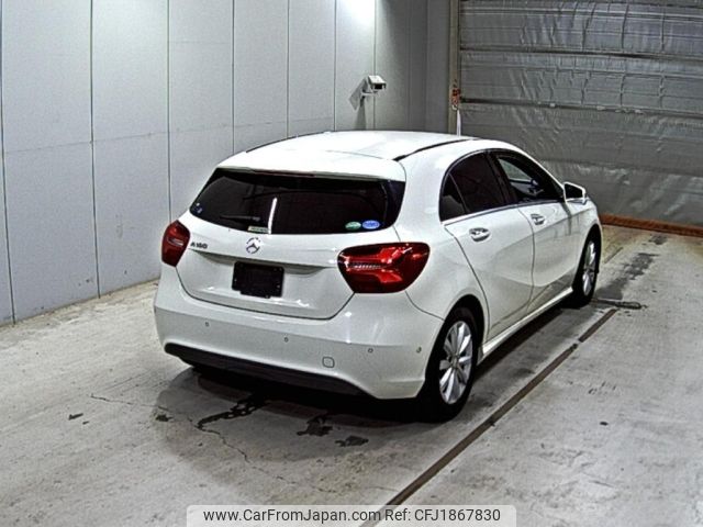 mercedes-benz a-class 2016 CFJ1867830 image 2