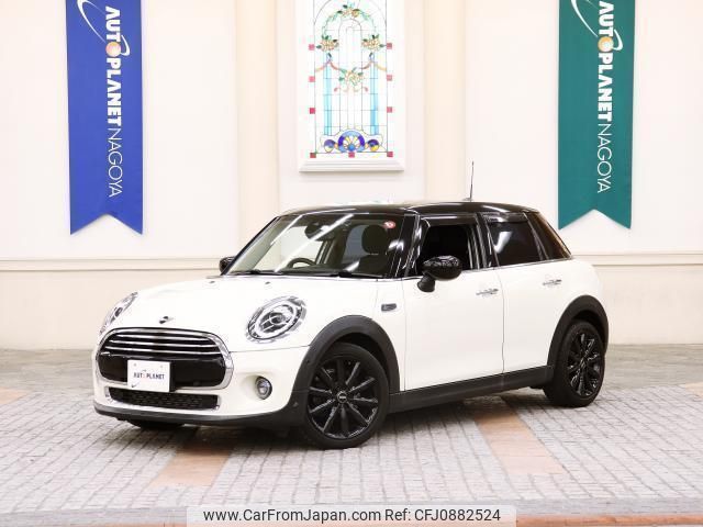 mini mini-others 2020 quick_quick_3DA-XV15MW_WMWXV320102N55863 image 1