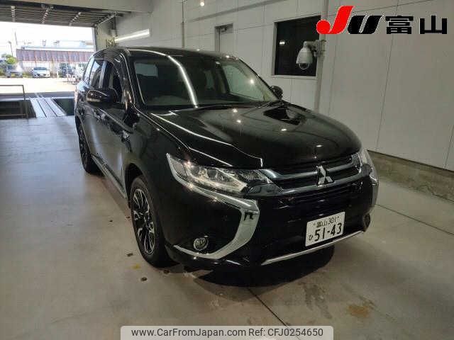 mitsubishi outlander-phev 2016 -MITSUBISHI 【富山 301ﾋ5143】--Outlander PHEV GG2W--GG2W-0311302---MITSUBISHI 【富山 301ﾋ5143】--Outlander PHEV GG2W--GG2W-0311302- image 1