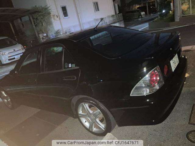 toyota altezza 2004 CFJ1647671 image 2
