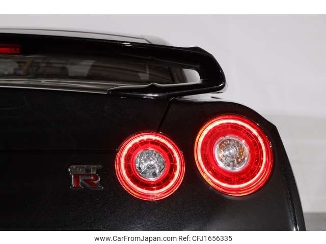 nissan gt-r 2017 CFJ1656335 image 2