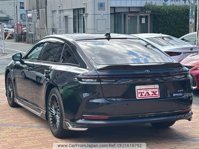 toyota crown 2024 CFJ1618752 image 2