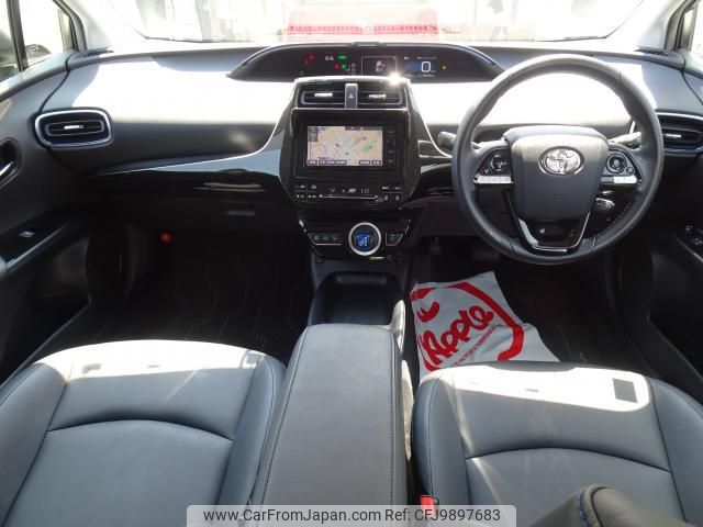 toyota prius 2016 quick_quick_ZVW50_8023158 image 2