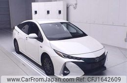 toyota prius-phv 2017 CFJ1642609