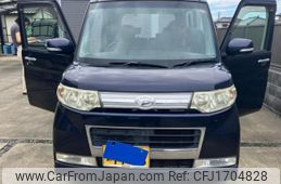 daihatsu tanto 2010 CFJ1704828