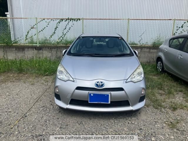toyota aqua 2014 CFJ1569153 image 1