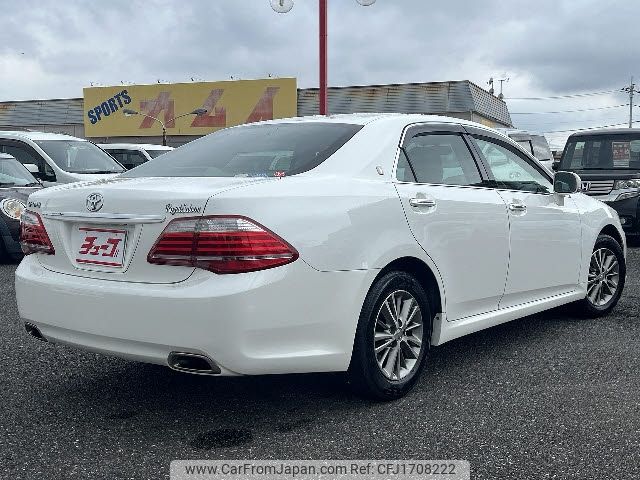 toyota crown 2011 CFJ1708222 image 2