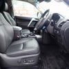toyota land-cruiser-prado 2020 25431701 image 21