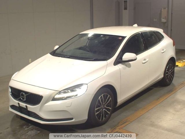 volvo v40 2017 -VOLVO--Volvo V40 MB4154T-YV1MV2820J2469035---VOLVO--Volvo V40 MB4154T-YV1MV2820J2469035- image 1