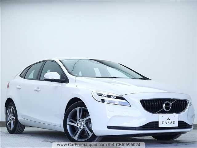 volvo v40 2016 -VOLVO 【佐賀 330ｽ1499】--Volvo V40 MD4204T--H2374942---VOLVO 【佐賀 330ｽ1499】--Volvo V40 MD4204T--H2374942- image 1