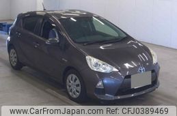 toyota aqua 2014 quick_quick_DAA-NHP10_6248451