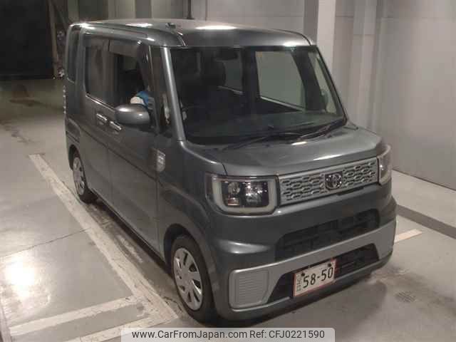 toyota pixis-mega 2016 -TOYOTA--Pixis Mega LA700A--0002990---TOYOTA--Pixis Mega LA700A--0002990- image 1